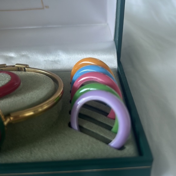 Gucci bezel watch, worn once - Picture 4 of 8